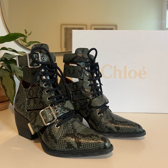 Chloé Rylee Cut Out Boot in Python Green - Picture 7 of 14